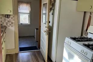 37 Argyle Ave, Joliet, IL 60433 - Photo 6