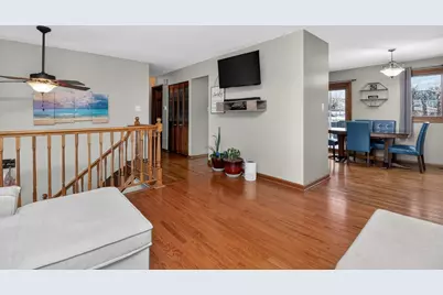 1580 College Lane S, Wheaton, IL 60189 - Photo 4