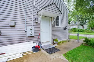 822 11th St, North Chicago, IL 60064 - Photo 44