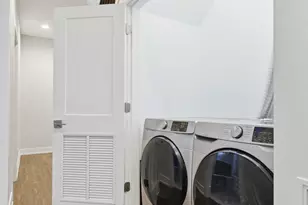 1042 S Oakley Blvd, Chicago, IL 60612 - Photo 14