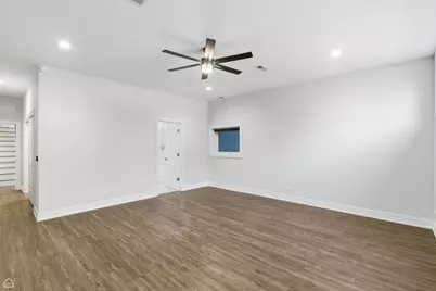 1042 S Oakley Boulevard #1, Chicago, IL 60612 - Photo 10