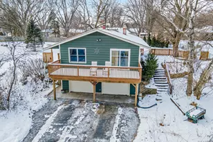 4911 Redbird Ln, Crystal Lake, IL 60012 - Photo 2