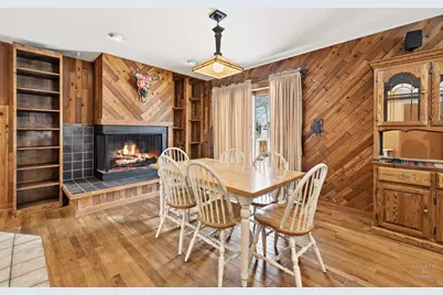 4911 Redbird Lane, Crystal Lake, IL 60012 - Photo 8