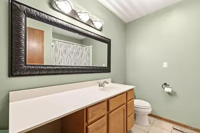 4911 Redbird Lane, Crystal Lake, IL 60012 - Photo 16