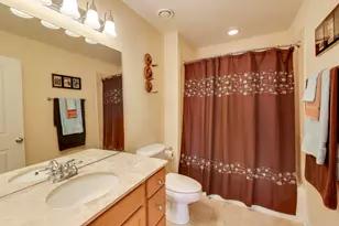 230 W Division St, Chicago, IL 60610 - Photo 18