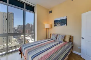 230 W Division St, Chicago, IL 60610 - Photo 20