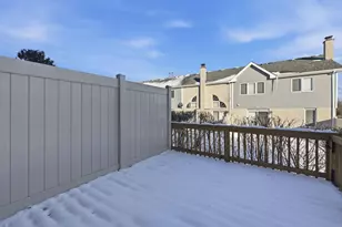 8648 Bally Castle Ln, Tinley Park, IL 60487 - Photo 32