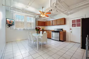 1360 E Madison Park, Chicago, IL 60615 - Photo 8