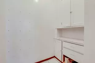 1360 E Madison Park, Chicago, IL 60615 - Photo 18