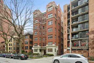 647 W Sheridan Road #1E, Chicago, IL 60613 - Photo 1