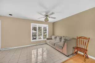 483 Forest Preserve Dr, Wood Dale, IL 60191 - Photo 8