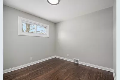 225 Sunrise Avenue, Willowbrook, IL 60527 - Photo 10