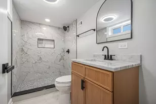 225 Sunrise Ave, Willowbrook, IL 60527 - Photo 14