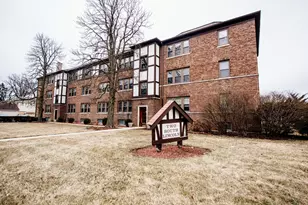 4 S Lincoln Ave, Park Ridge, IL 60068 - Photo 1