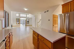 16W234 91st St, Burr Ridge, IL 60527 - Photo 12