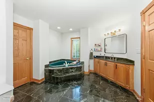 13220 Fox Ln, Lemont, IL 60439 - Photo 52