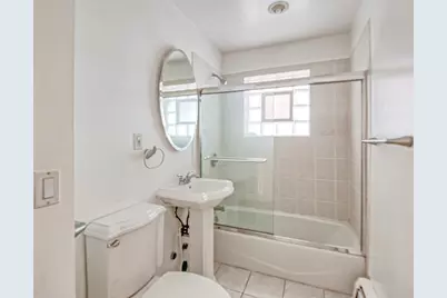 2336 N Commonwealth Avenue #107, Chicago, IL 60614 - Photo 10