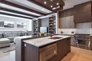 5620 N Francisco Ave, Chicago, IL 60659 - Photo 2