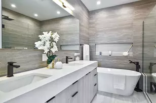 5620 N Francisco Ave, Chicago, IL 60659 - Photo 16