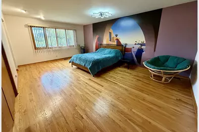 5312 Pratt Avenue, Skokie, IL 60077 - Photo 10