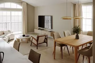 647 Ruby St, Crystal Lake, IL 60014 - Photo 2