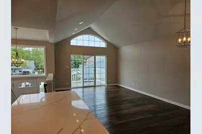 642 Ruby Street, Crystal Lake, IL 60014 - Photo 12