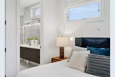 2237 N Hoyne Avenue #3N, Chicago, IL 60647 - Photo 10