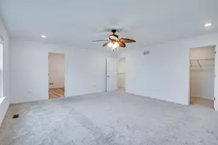 205 Tinana St, Oswego, IL 60543 - Photo 16