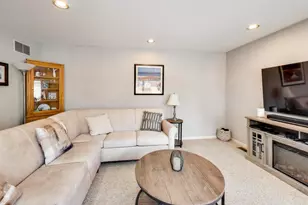 1334 Ferndale Ave, Highland Park, IL 60035 - Photo 10