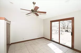 41115 N 1st St, Antioch, IL 60002 - Photo 16