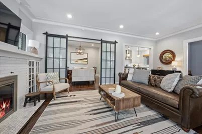 2215 Wesley Avenue, Evanston, IL 60201 - Photo 12