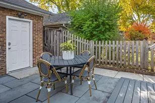 2215 Wesley Ave, Evanston, IL 60201 - Photo 44