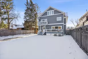 315 Bartram Rd, Riverside, IL 60546 - Photo 28