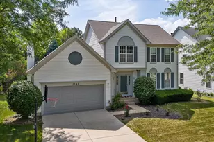 1348 Amaranth Dr, Naperville, IL 60564 - Photo 2