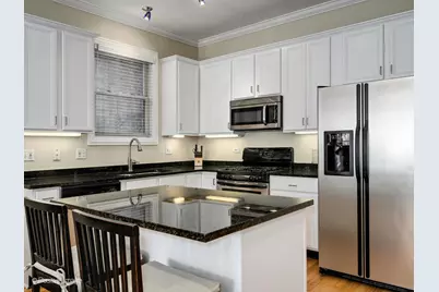 2512 W Thomas Street #1, Chicago, IL 60622 - Photo 8