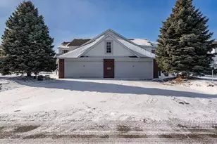 10138 Monarch Blvd, Roscoe, IL 61073 - Photo 2