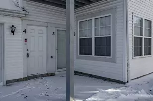 10138 Monarch Blvd, Roscoe, IL 61073 - Photo 4