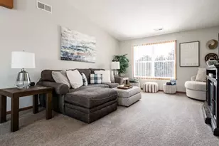 10138 Monarch Blvd, Roscoe, IL 61073 - Photo 8