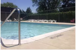 1125 Pleasant Run Dr, Wheeling, IL 60090 - Photo 16