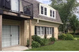 1125 Pleasant Run Dr, Wheeling, IL 60090 - Photo 18