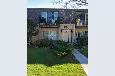 1125 Pleasant Run Drive #807, Wheeling, IL 60090 - Photo 1