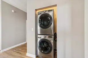 41 E 8th St, Chicago, IL 60605 - Photo 16