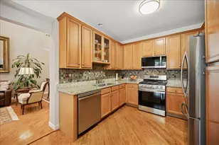 2710 Langley Cir, Glenview, IL 60025 - Photo 6