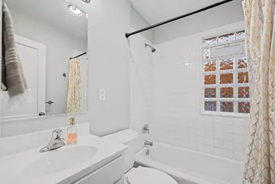 225 Sabin Street, Sycamore, IL 60178 - Photo 14