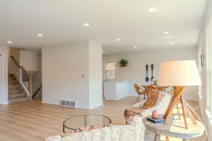 4218 Main St, Skokie, IL 60076 - Photo 4