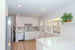 4218 Main St, Skokie, IL 60076 - Photo 6