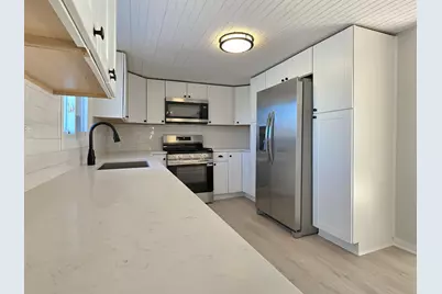 946 W Arlington Lane, Crete, IL 60417 - Photo 6