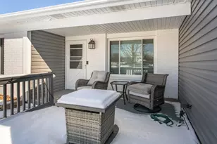 19953 S Graceland Ln, Frankfort, IL 60423 - Photo 2