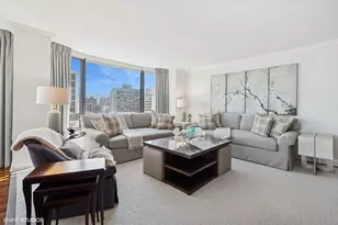 1555 N Astor St, Chicago, IL 60610 - Photo 6