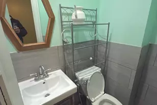 6449 N Artesian Ave, Chicago, IL 60645 - Photo 12